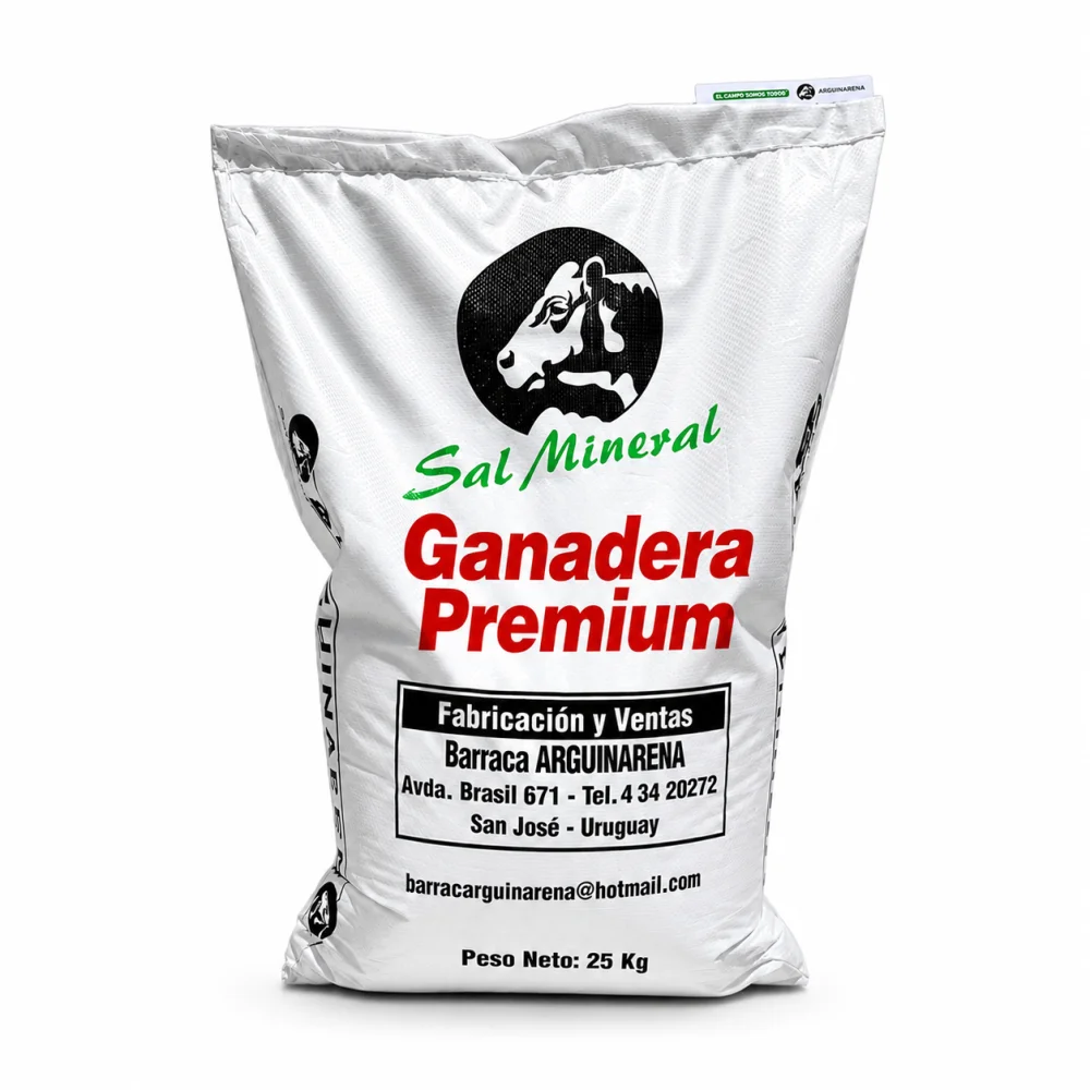 Bolsa de sal mineral Ganadera Premium 4 % fósforo para bovinos y ovinos